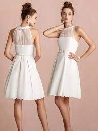 Für die standesamtliche trauung empfehlen wir das dolzer etuikleid in strahlendem weiß und edlen materialien. Brautkleid Kurz Brautkleid Kurz Kleid Hochzeit Hochzeitskleid Weiss Kurz