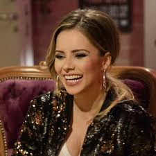 Sandy Lima's Instagram, Twitter & Facebook