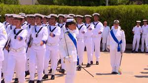 La marina militare continua a reclutare personale volontario da formare e specializzare per i propri equipaggi. Marina Militare Speciale Giuramento Allievi Marescialli E Vfp1 Youtube