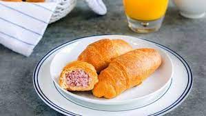 Faciles Cachitos De Jamon Venezolanos Recipe Venezuelan Food Food Cachitos Recipe