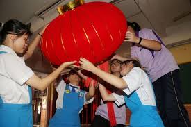 Pusat sumber smk pusat bandar puchong (1) mula beroperasi pada tahun 2003. Dpm Ministers Show Support For Puchong School After Complaints Against Cny Decor Video Malaysia Malay Mail