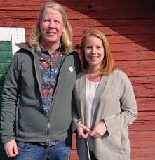 Annie lööfs skämt får alla att skratta. Annie Loof Traffade Foretradare For Branschen Vid Kukkolaforsen Naturturismforetagen