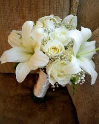 Breathtaking realistic beautiful artificial bouquet for bride, bridal party, winter bridesmaids. Rose Gold Lily Bouquet Novocom Top