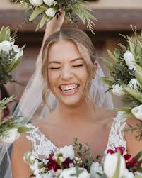 Big December wedding vibes!