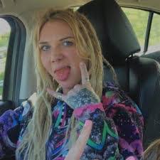 Tammy Winters's Instagram, Twitter & Facebook