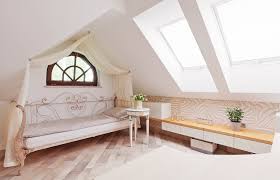 However, many of us do not know how to decorate a bedroom. How To Make The Most Of An Awkwardly Shaped Room