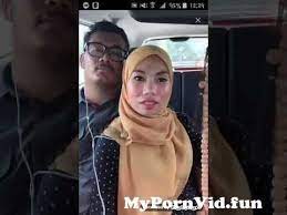 Maybe you would like to learn more about one of these? Aksi Awek Bigo Bermesra Dalam Kereta From Melayu Tudung Beromen Dalam Kereta Watch Video Mypornvid Fun