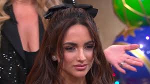 Luce un estilo lleno de 'glamour' en tu fiesta de fin de año con estas  opciones de peinados