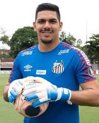 Depois de permanecer mais alguns anos na reserva, o arqueiro contou com o acaso para voltar a atuar. 11 Ideias De Santos Futebol Clube Joao Paulo Goleiro Em 2021 Santos Futebol Clube Joao Paulo Goleiro