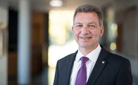 Nutzen sie den iban rechner (für evangelische bank filiale kiel) bei onlinestreet.de, um eine internationale kontonummer (iban) für. Vorstand Scheidet Vorzeitig Aus Der Evangelischen Bank Aus
