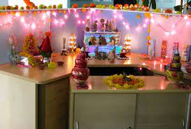 Perfect 5 Pics Desk Decoration Ideas In Office For Diwali And View Diwalidecorations Office Diwali Decoration Office Desk Decor Diwali Decorations Desk Decor