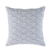 Weisses Outdoor Kissen Mit Blauen Grafischen Motiven 45x45 Jetzt Bestellen Unter Https Moebel Ladendirekt De Garten Kissen Metallstuhle Schwarze Metallstuhle