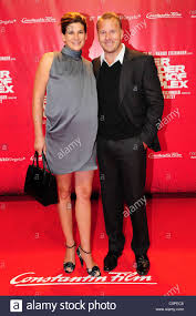 Durch zahlreiche rollen, unter anderem in den kinofilmen der untergang, vincent will meer, der baader meinhof. Heino Ferch Und Seine Schwangere Frau Marie Jeanette Der Baader Meinhof Komplex Berlin Premiere Bei Delphi Filmtheater Film Stockfotografie Alamy