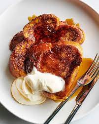 Nyt Cooking Sur Instagram Clarkbar S Challah French Toast With Cinnamon Sugar Glaze Calls For Dusting Each Piece In Cinnamon Sugar Every Inch Gets That