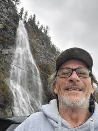 Mark Laforest (@standuptrees)