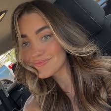 Ally Bush (@bush_ally)