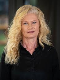 Renee Spencer's Instagram, Twitter & Facebook