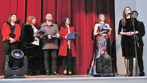La empresa está ubicada en la ciudad de punta arenas. Gala Aniversario Fem Patagonia La Prensa Austral