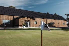 Tåg fick stoppas när man fotograferade unga tjejer under resan. Kristianstad Golfklubb Destination Kristianstadsgk Com
