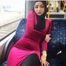 Pin By Ramlah On Attractive Hijab Beautiful Hijab Hijabi Girl Fashion