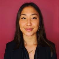 Julie Bueno's Instagram, Twitter & Facebook