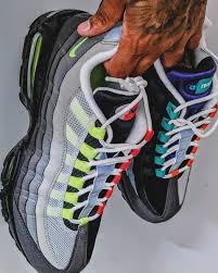 Sneakers and curated Streetwear | SNS - SNEAKERSNSTUFF