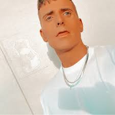 So proud of The RealReal team and our Hola Employee Resource Group for  their dedication to making a difference! Recently, our employees  volunteered with LifeTown in Livingston, NJ, a fully inclusive… |