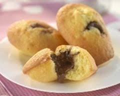 Madeleines Au Coeur Chocolate Recette Recette Madeleine Alimentation Nutella