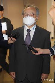 증상이 치매와 비슷해 알아채기 어려운 희귀병 '정상압 뇌수종'. Fzxbqajn8v Uzm
