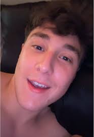 Sydney Thomas in Street Dare