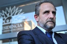 CASTILLOS EN LINEA: SE ESTA FORMANDO UN NUEVO CAUDILLO NACIONALISTA?