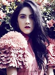 Isabelle Fuhrman Hunger Games Girl Celebrities Female Green Hair Colors