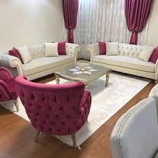 Goruntunun Olasi Icerigi Oturma Odasi Masa Ve Ic Mekan Furniture Decor Love Seat