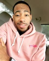 Chris Benbow's Instagram, Twitter & Facebook