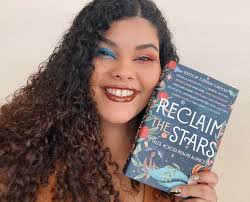 Linda Raquel Nieves Pérez🌷 (@linda.reads) • Instagram photos and videos