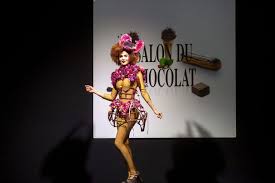 En Images Les Robes Et Les Costumes Vues Au Salon Du Chocolat Info Levif Weekend