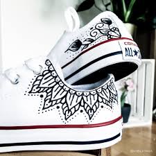 Diy Mandala Auf Schuhe Malen Malerei Schuhe Massgearbeitete Bemalte Schuhe Sharpie Schuhe
