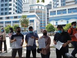 Satu laporan polis telah dibuat berkenaan penghinaan seorang ustaz terhadap anggota polis diraja malaysia. Ismail Sabri Lapor Polis Penyebaran Video Fitnah Tidak Patuh Sop