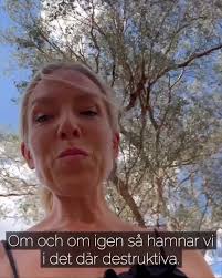 Reklam: Egen verksamhet , Vad tar du till? Mat? Alkohol? Destruktiva tankar  och känslor mot dig själv eller andra?, Hela du reagerar på din relation  till dig själv. Du påverkar ALLT, mentalt och ...