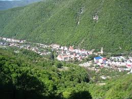 13 km/h dinspre est presiune: La Mare CÄƒutare StaÈ›iunea BÄƒile Herculane CelebrÄƒ Pentru Miraculoasele Ape Termale A Fost Foarte PopularÄƒ In Vara Acestui An