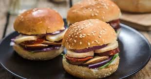 Recette Mini Burgers Corses Au Figatelli Et Au Corsica Corsica Affine A La Biere A La Chataigne Recette Idee Recette Facile Envie De Bien Manger Recette