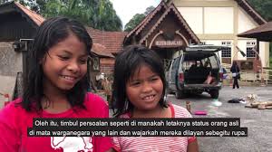 Muzium ini mempamerkan koleksi artifak seperti sumpit buluh dan belanga yang berusia lebih dari 600 tahun selain penerangan mengenai orang asli. Dokumentari Orang Asli Di Muzium Orang Asli Gombak Youtube