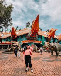 Rất nhiều địa điểm tại hà nội đã bị phong tỏa liên quan lịch trình đi lại của vợ chồng ông thanh. Review Chi Tiáº¿t Cac Tro ChÆ¡i Khu Du Lá»‹ch Ä'áº¡i Nam Cáº­p Nháº­t Gia Ve Hiá»‡n Táº¡i Alongwalker