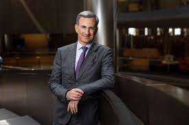 Banking : la rencontre qui retient son souffle