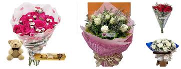 This weeks' florist's choice includes 5 stems of purple alstroemeria, 5 pink roses and 5 deco mums, this magnificent box of fresh flowers can be delivered. The 7 Best Options For Flower Delivery In Cebu 2021