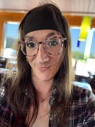 Dolly Presley's Instagram, Twitter & Facebook