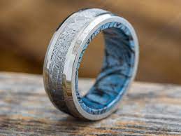 Meteorite Mokume Men S Wedding Band With Beveled Edges Etsy In 2022 Mens Wedding Bands Mens Wedding Bands Meteorite Rings Mens Wedding Bands