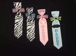 Daddy Que Tie Baby Shower Pin Ramillete Por Professionalglasseng Baby Shower Corsage Baby Shower Pin Daddy Baby Shower