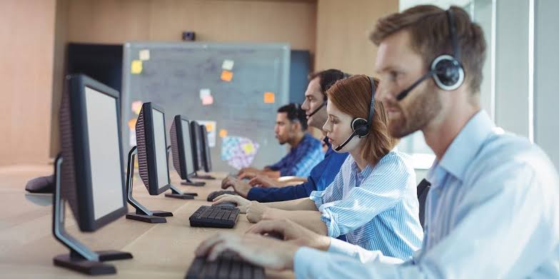 Call center, in Puglia oltre 10.000 posti a rischio