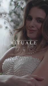 Un corpino di perle anni Ottanta che è già un capo iconico della nuova  collezione Rituale., #luisasposabride #luisasposa, #weddinggown #sposa  #bridetobe #brides #sartoriale #abitidasposa